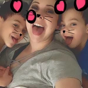 Meet your Posher, Stephanie